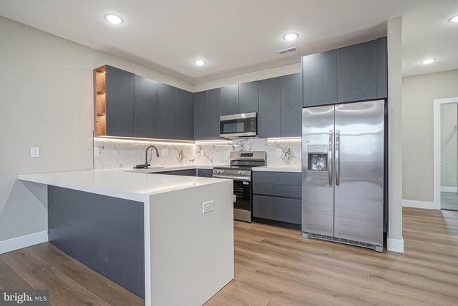 Building Photo - 4432 Wingate St