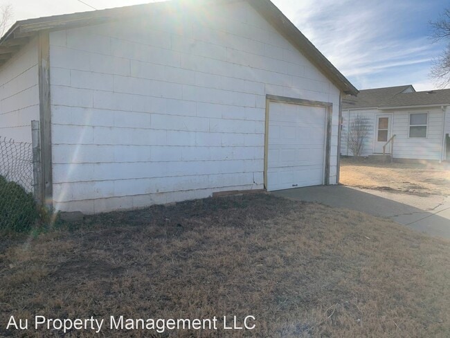 Building Photo - 3 br, 1 bath House - 4201 S VAN BUREN ST