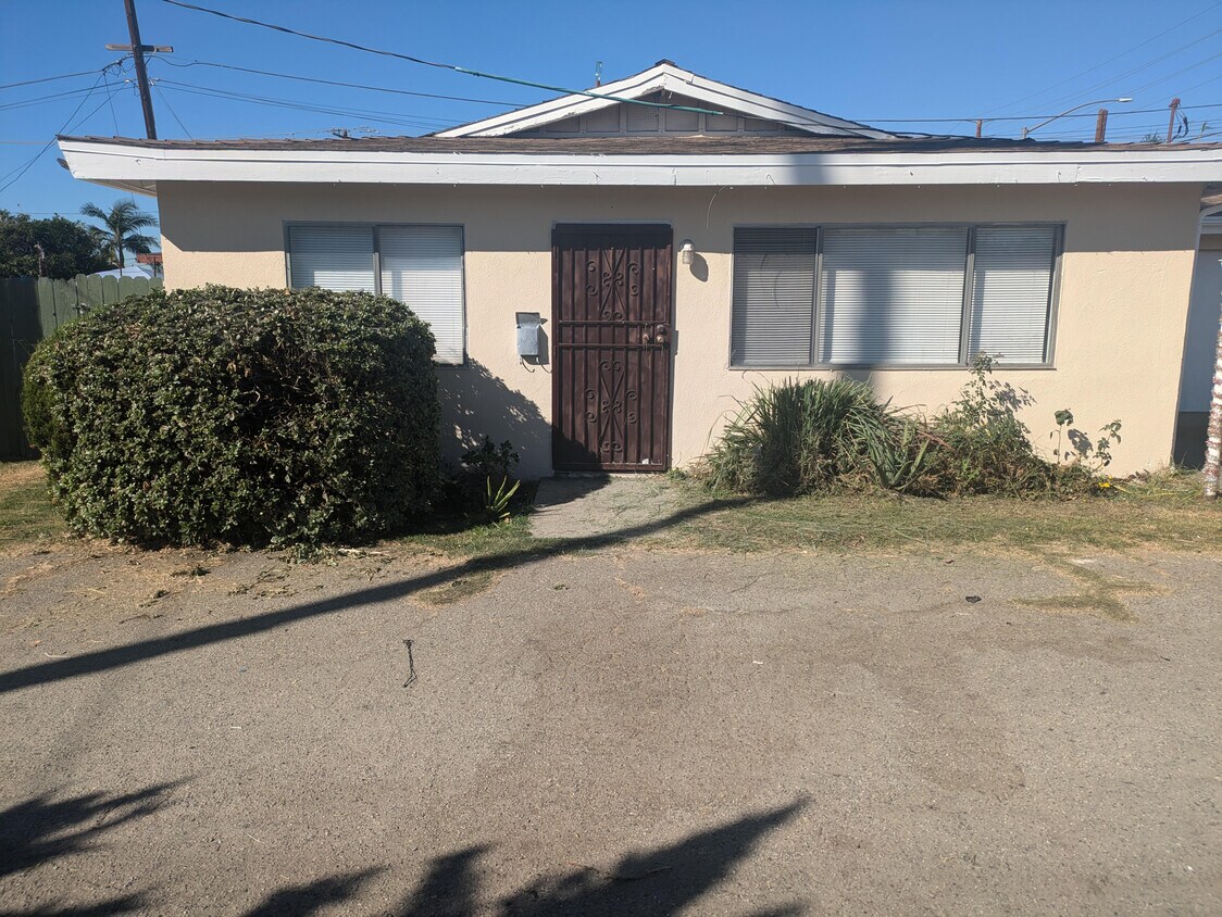 Primary Photo - 14008 Los Angeles St