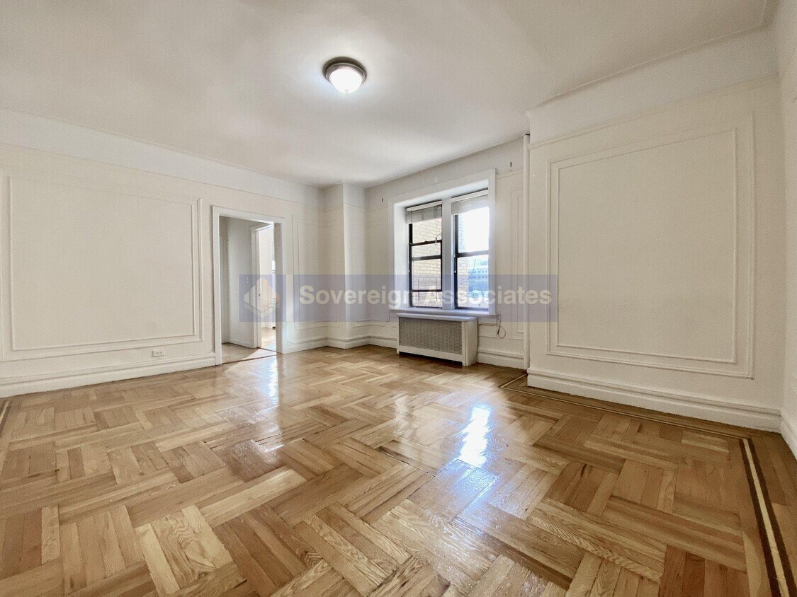 Primary Photo - 121 Bennett Avenue