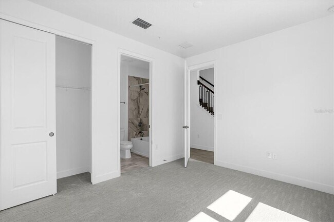Foto del edificio - 2362 Brix St
