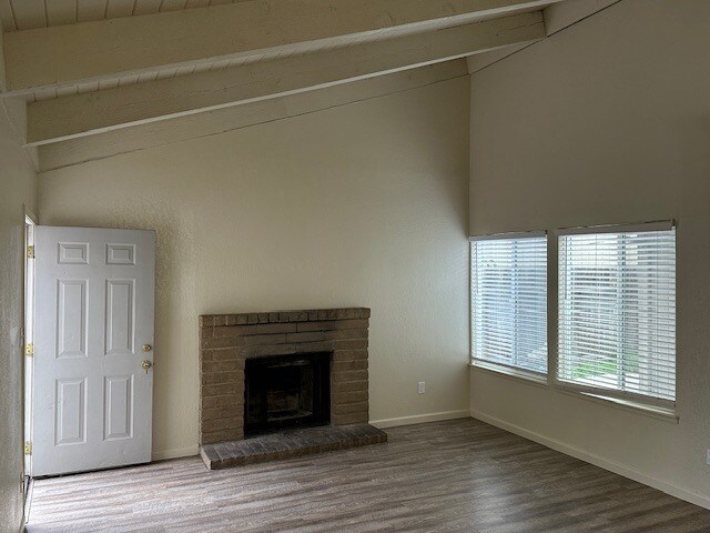 Foto del edificio - North Stockton Duplex – 3 Bed / 2 Bath / 2-Car Garage
