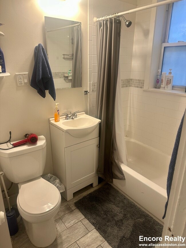 Building Photo - 38 Hemenway St