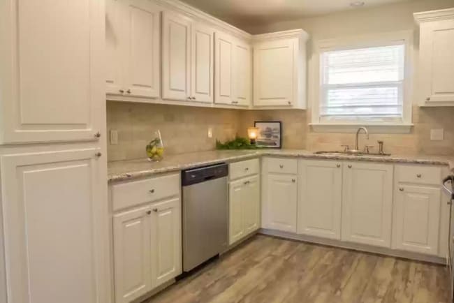 Building Photo - 106 Crowns Pt