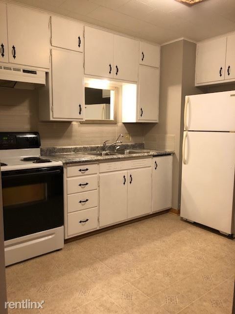 Building Photo - 1 br, 1 bath Apartment - 103 1st Ave NE