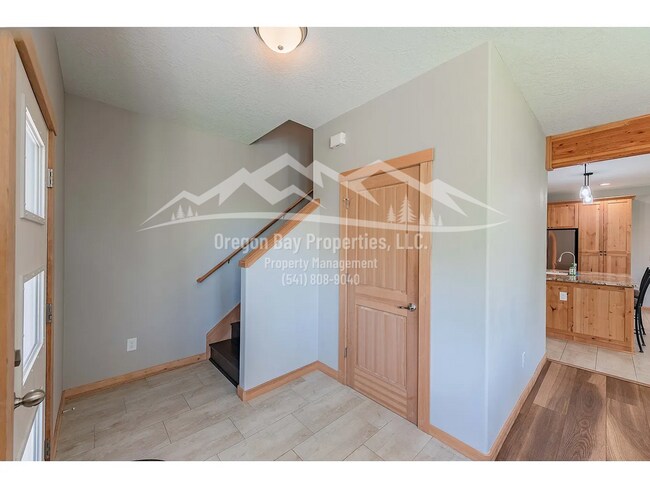 Building Photo - 2229 Timberline Dr