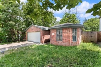 Building Photo - 2526 Exeter Ave