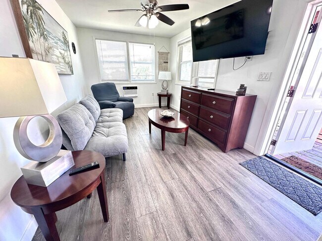 Foto del edificio - 324 Van Buren St