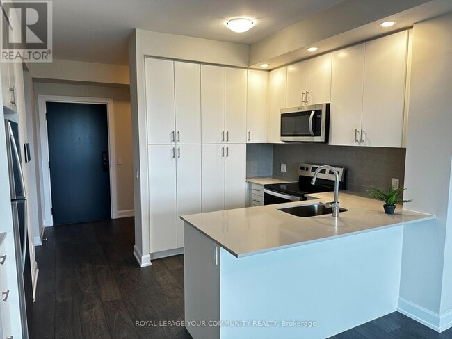 Photo du bâtiment - 3220-3220 William Coltson Ave