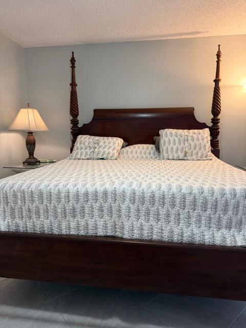 Building Photo - 271 Chatham N