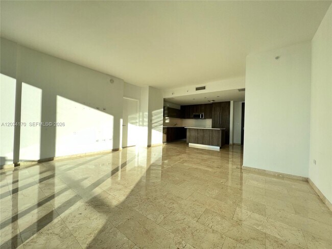 Foto del edificio - 68 SE 6th St