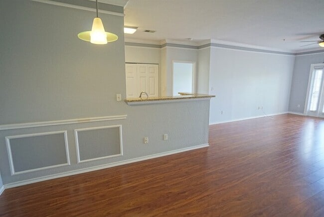 Foto del edificio - Beautiful 2-Bedroom, 2-Bathroom Condominiu...