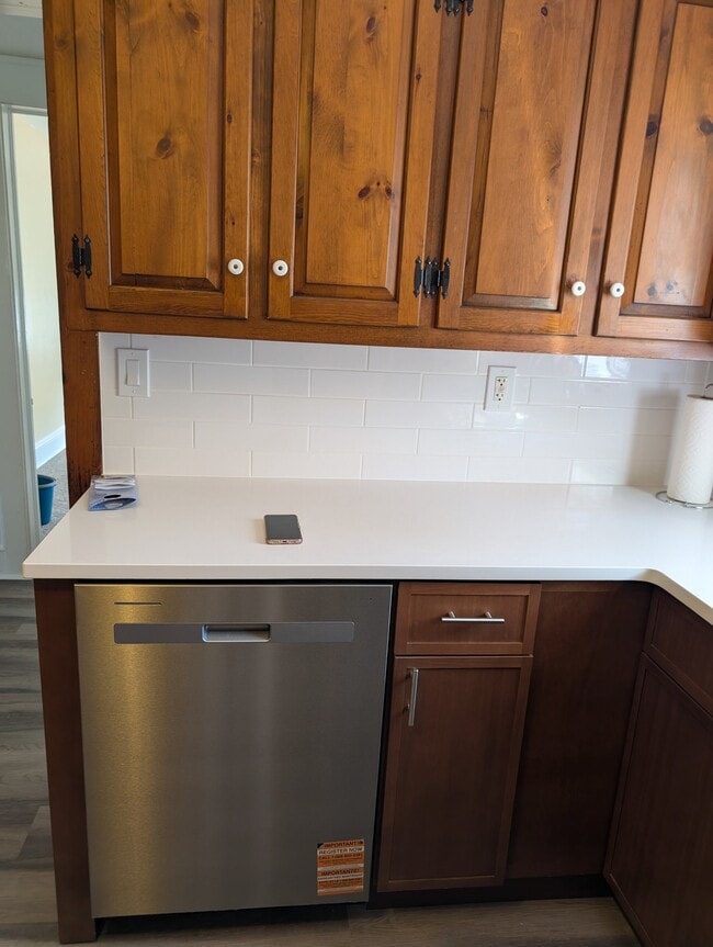 Building Photo - 14 Elmer St