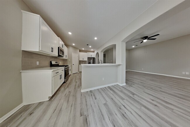 Foto del edificio - 2014 Ridgeway Park Dr