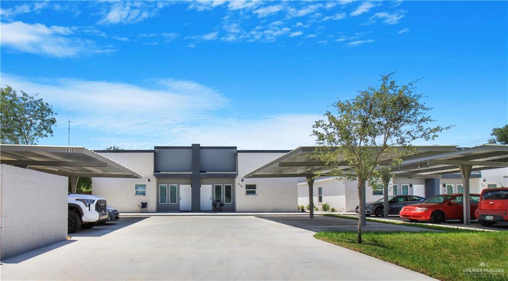 Foto principal - 810 Athol St