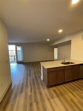 Building Photo - 300 N McDonald St