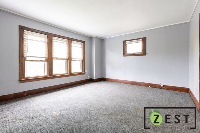 Building Photo - 4391 Nottingham Rd