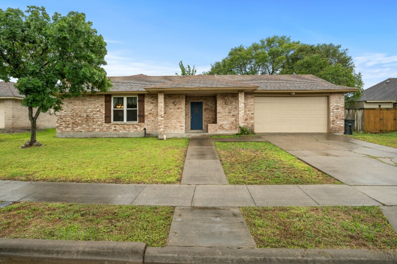 Foto principal - 13737 River Canyon Dr