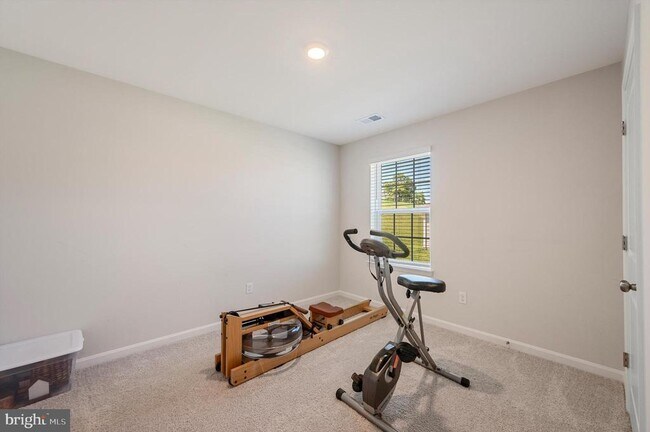 Building Photo - 171 Centergate Dr