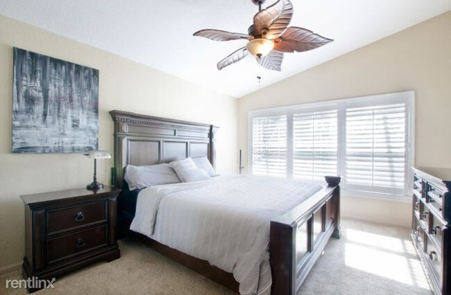 Building Photo - 5185 Prairie Dunes Village Cir