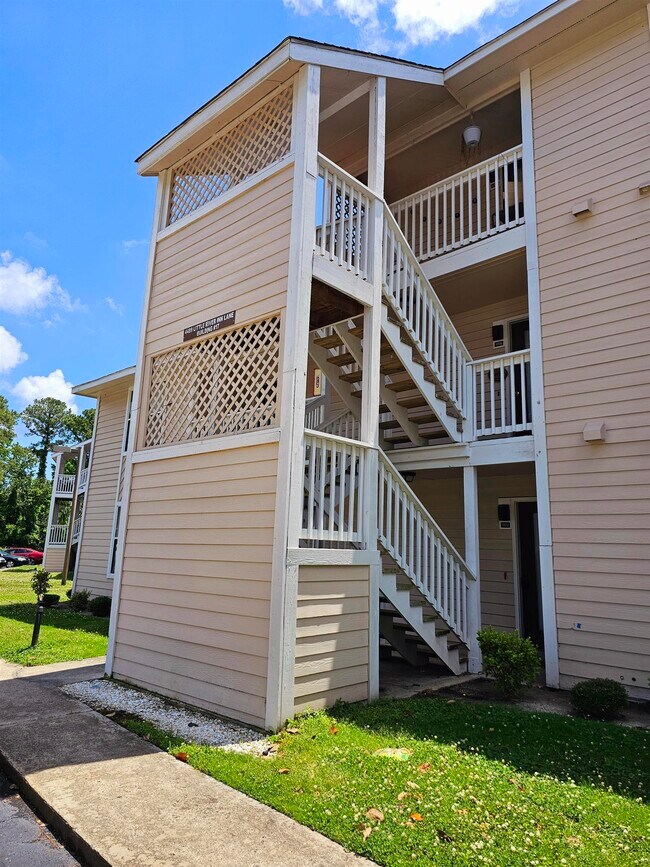 Foto del edificio - 4489 Little River Inn Ln