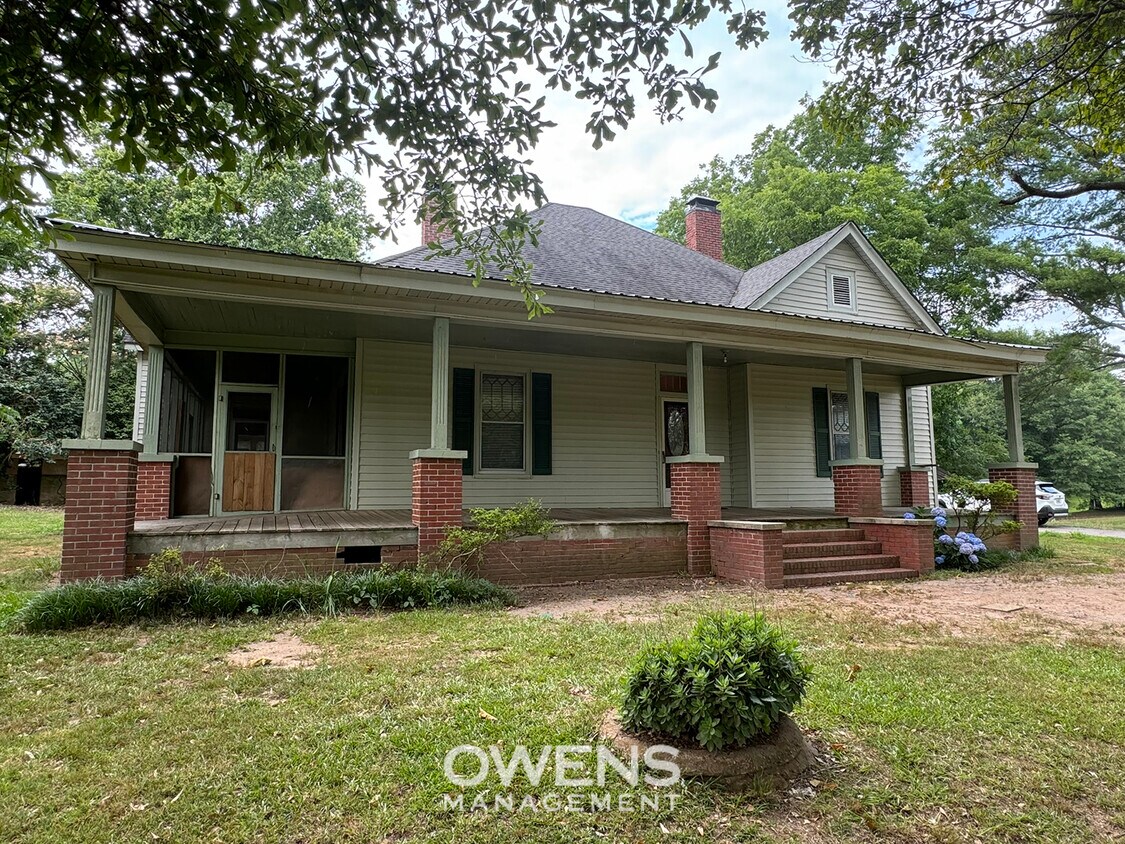 5001 Thompson Bridge Rd, Murrayville, GA 30564 House Rental in