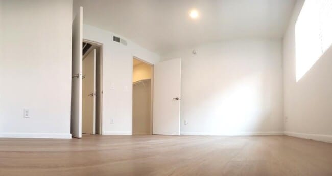 Foto del edificio - 1 bedroom in North Hollywood CA 91601
