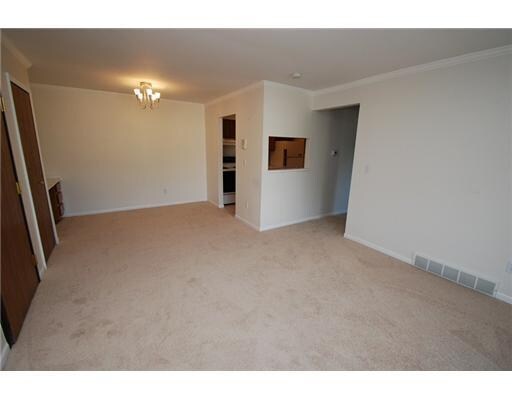 Sala de estar - 3005 Fernwood Ave