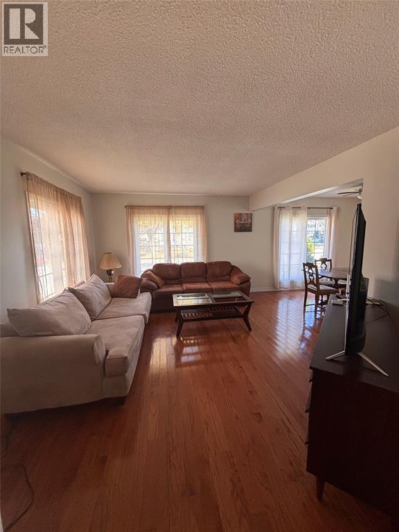 Building Photo - 1272 Willa Dr