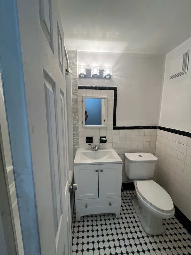 Bathroom - 5111 Avenue H
