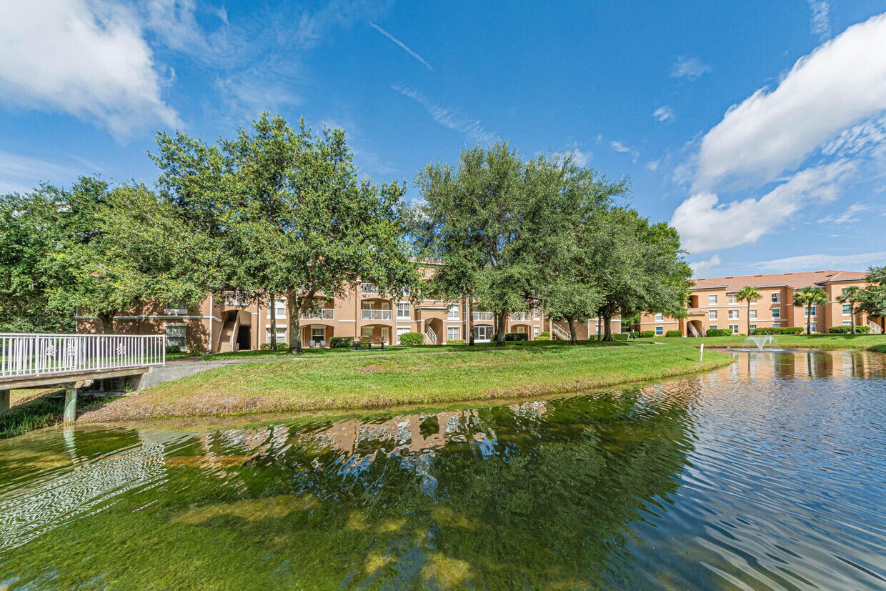 5060 Fairways Cir Unit F205, Vero Beach, FL 32967 Condo for Rent in