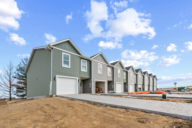 Foto del edificio - 311 Hickory Dr