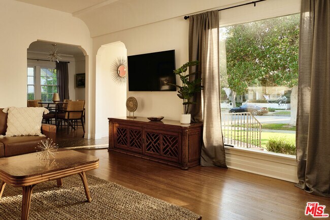 Foto del edificio - 443 Euclid St