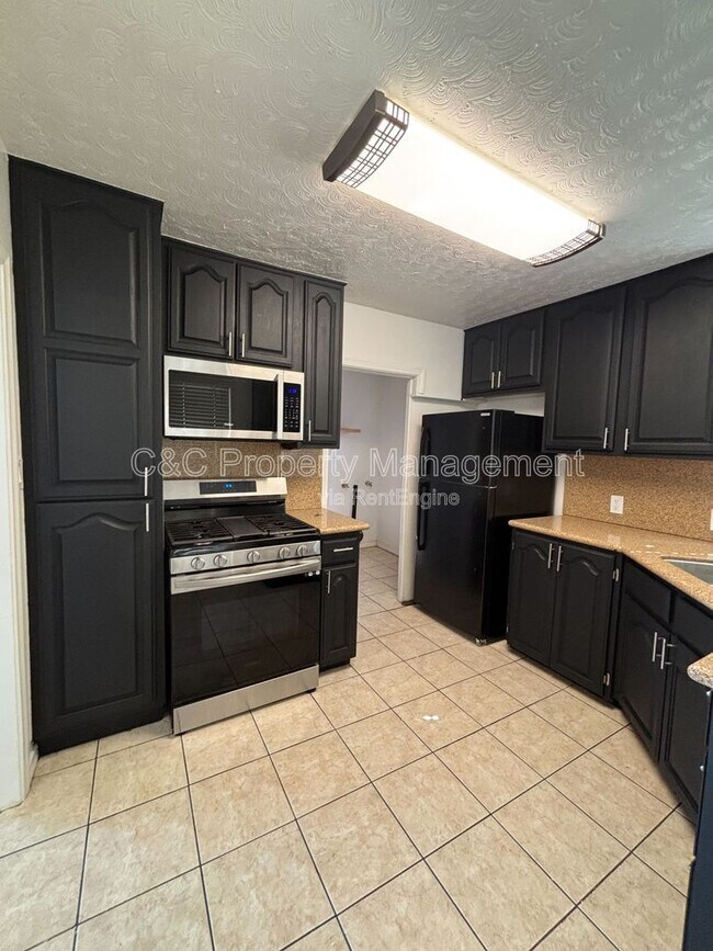 Foto del edificio - 1408 E 142nd St