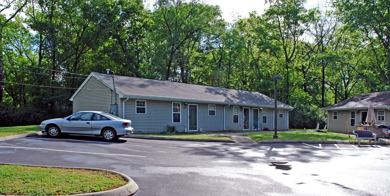 Building Photo - Woodgrove Apartments