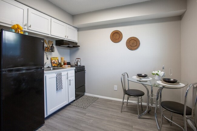 Building Photo - Encanto Lofts Apartments