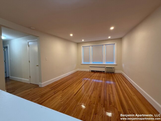 Building Photo - 93 Lancaster Ter