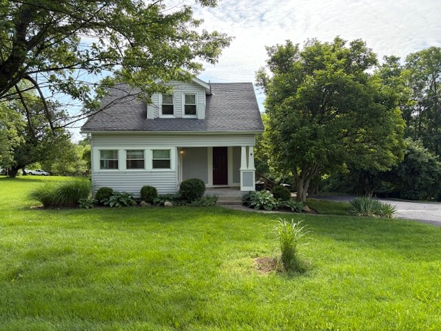 Foto principal - 4952 Madison Pike