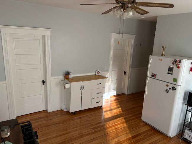 Building Photo - 3 Mars St