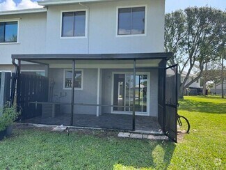 Building Photo - 2406 Seaside Dr