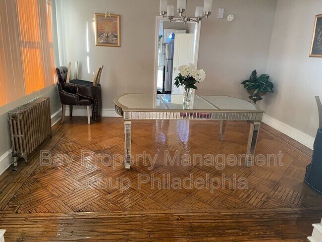 Foto del edificio - 1451 Conlyn St