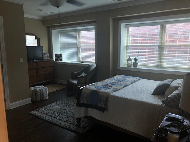 Foto del edificio - 312 N Montgomery Ave