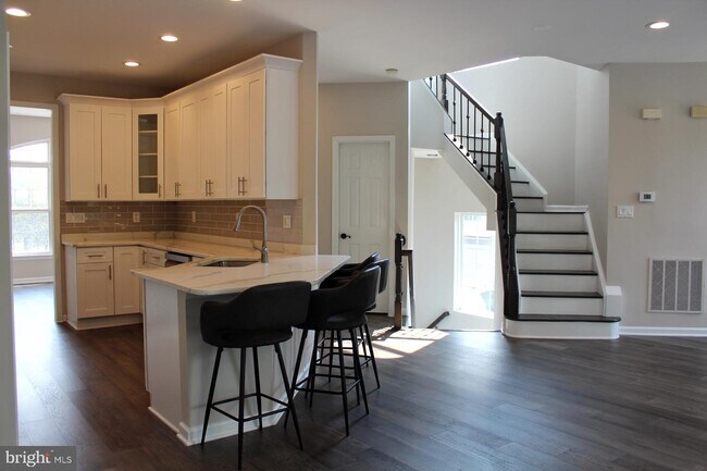 Building Photo - 21499 Southern Magnolia Square
