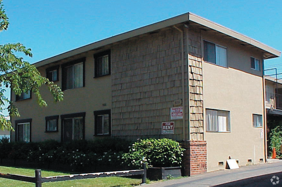 Building Photo - 3166-3176 Cadillac Dr