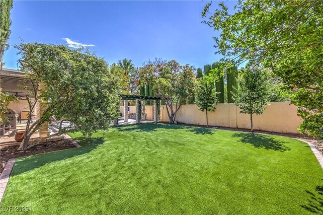 Foto del edificio - 2701 Alta Dr