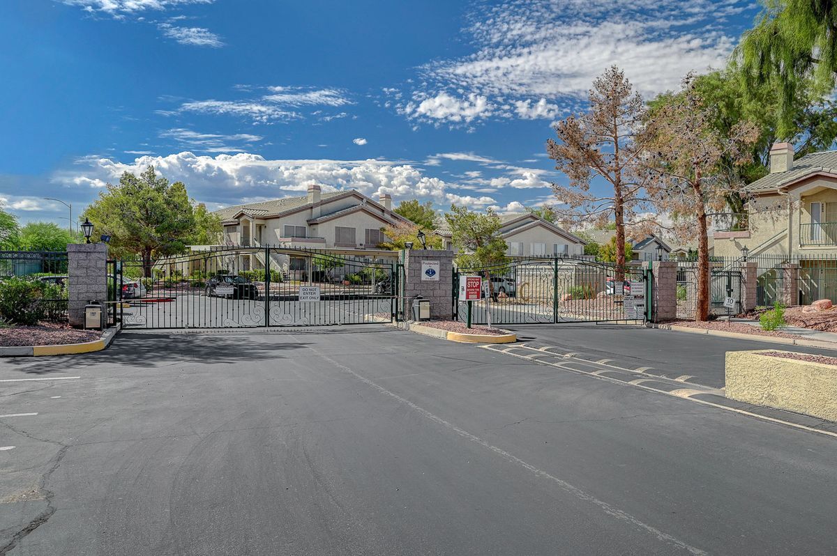 Building Photo - 5710 Tropicana Ave