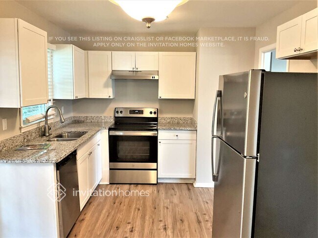 Foto del edificio - 1588 Hampshire Pl