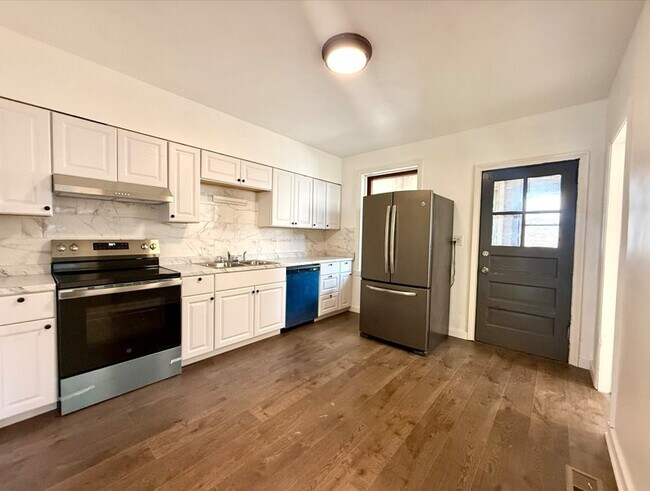 Foto del edificio - 3710 S Wood St