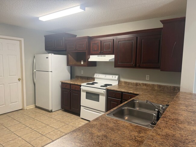 Foto del edificio - 2500 Barnesdale Wy