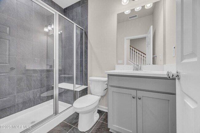 Foto del edificio - 16 Barton Ave